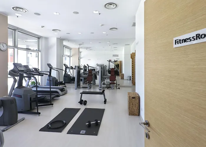 酒店 Ramada Plaza By Wyndham 4*