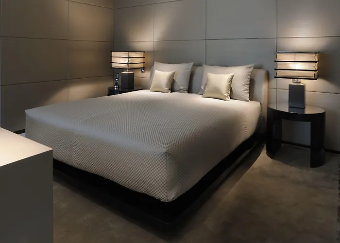 Ξενοδοχείο Armani 5*