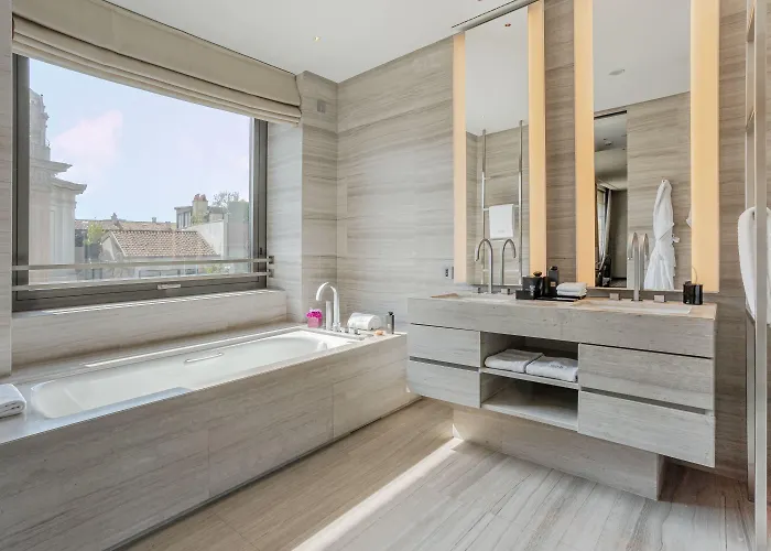 Armani 5* Μιλάνο