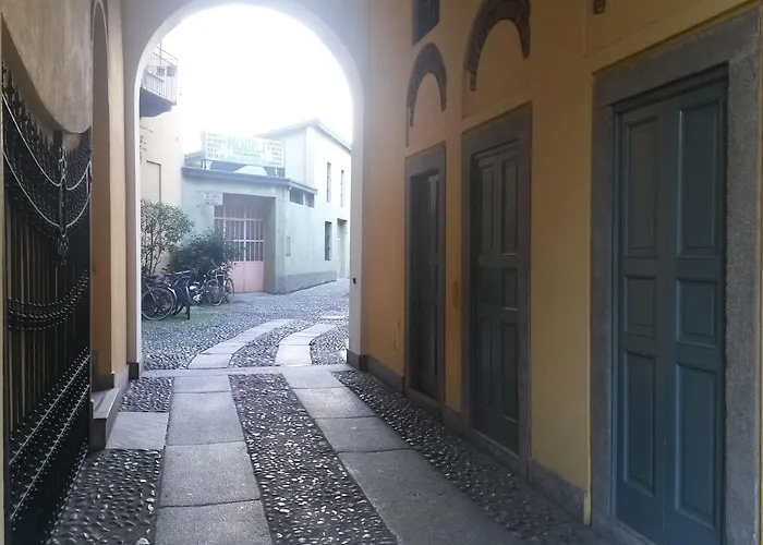 La Del Pino Bed and Breakfast