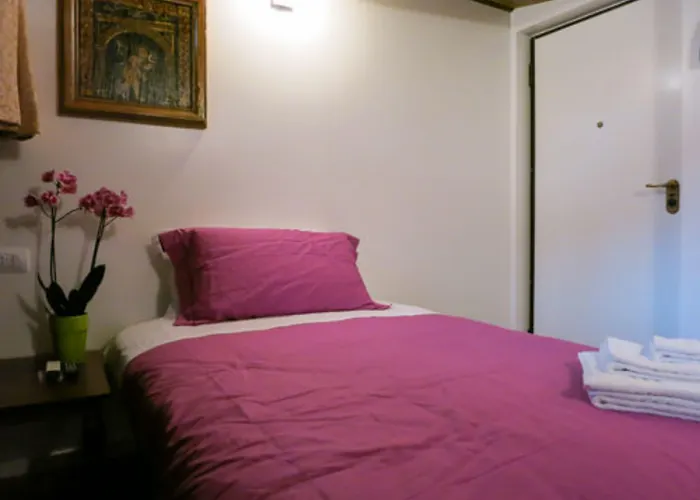 Bed and Breakfast La Del Pino 2*