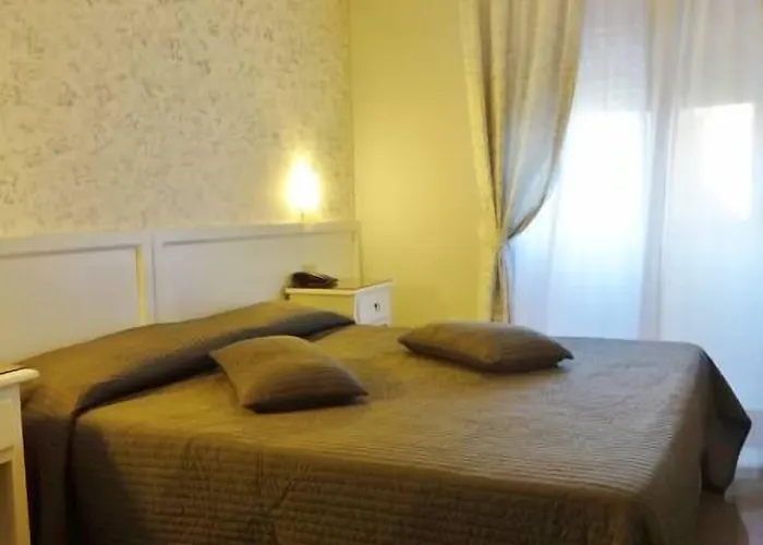 Otel Marte 2*