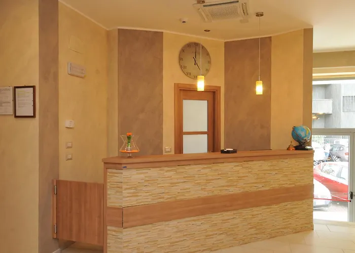 Montecarlo Отель