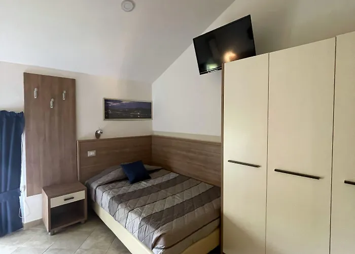 Отель Montecarlo Милан