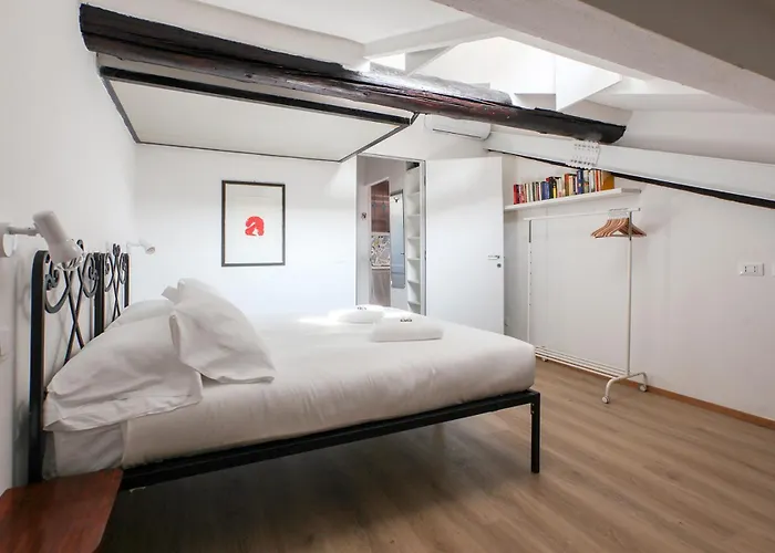 Hacca Collection - Porta Venezia Attic 2br * ミラノ
