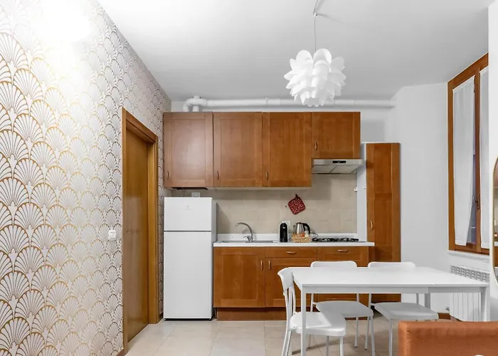 Newly Renovated Homely Flat St Lorenzo Lejlighed