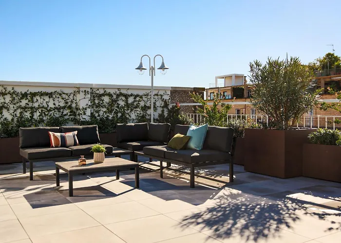 Appartement The Rent - Wonderful Multi-bedroom With Terrace In The Area Of Colonne Di San Lorenzo Milaan