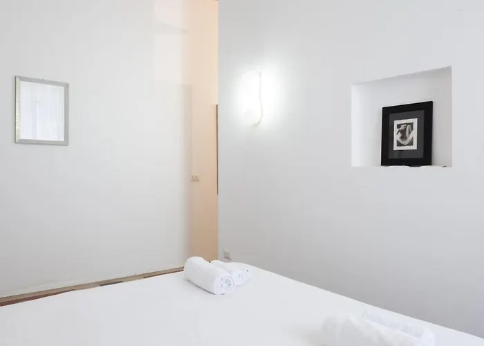 Apartman Vintage Hideaway Milan-historic Courtyard *