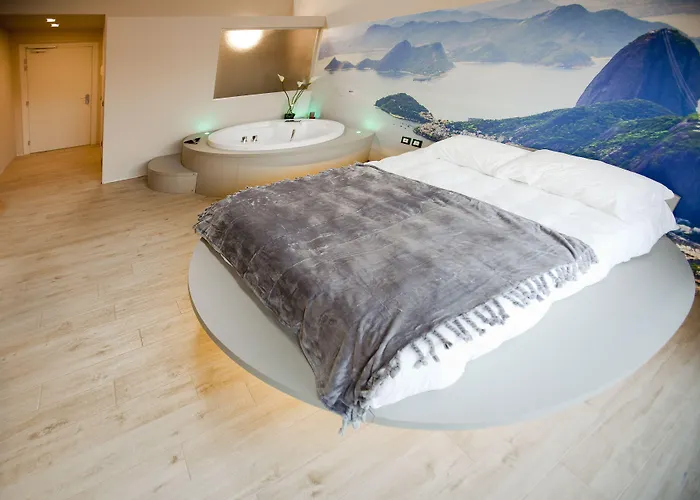 Seven فندق ميلان