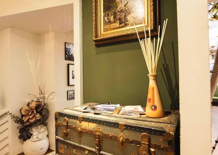 Genius Downtown Hotel 3*