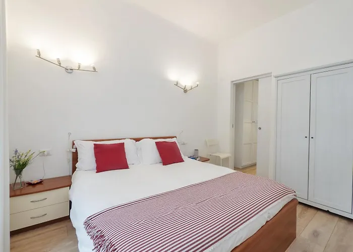 Likehome - Via Crema Appartamento Milano