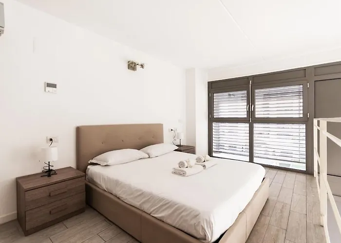 Youhosty - Bruno Maderna 17 Duplex Apartamento *