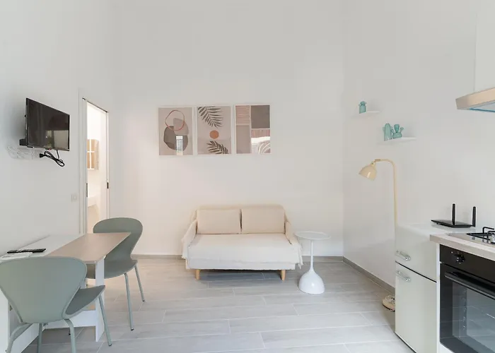 Guesthost - Patio Varesina Apartmán *