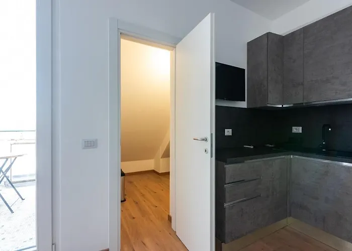 Nest Terrace Next To Frattini Metro Stop Daire Milano