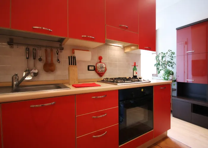 Colorful Porta Romana Apartment