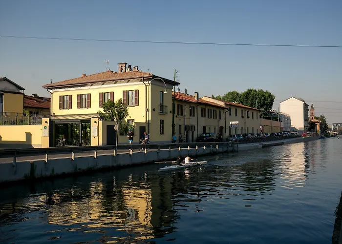 Versoverde Alzaia Naviglio Grande Otel 4*
