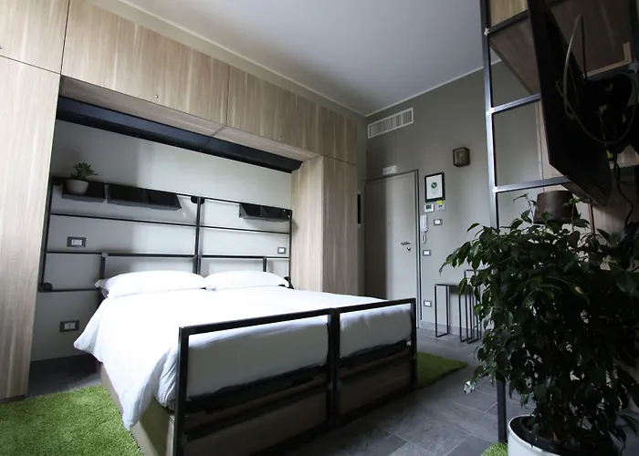 Versoverde Alzaia Naviglio Grande 4*