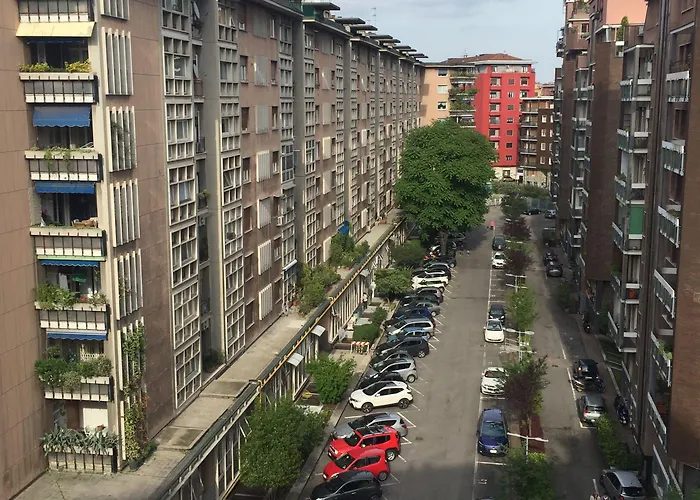 Emmy Szálloda Milánó