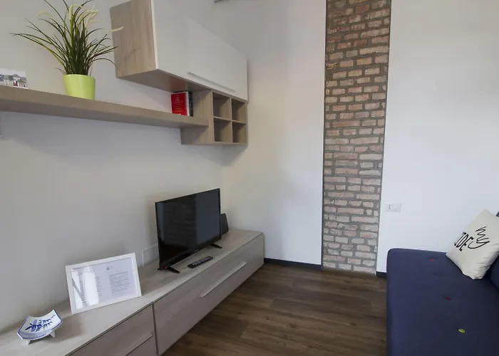 Italianway Easy - Ciaia 6 Milan