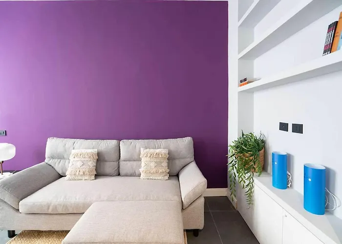 Charming Near Argonne Modern Living Milaan
