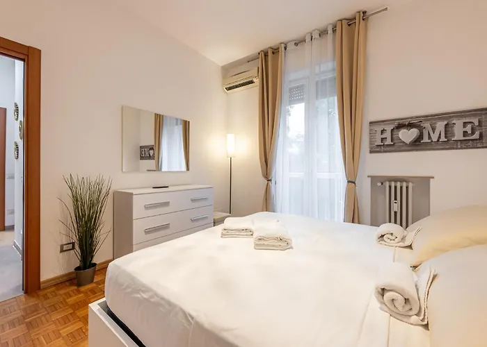 Appartement Sansiro75 Large 3bdr With Private Garage Near To Fiera And Stadium
