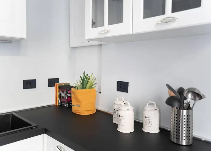 Charming Near Argonne Modern Living