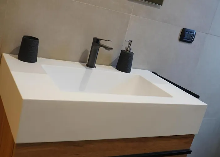 Brand New Steps From Citylife, Sempione, Allianz Mico - Metro Domodossola - Metro Portello - Tram Right Outside To Duomo, Brera, Cadorna Reachable In 15 Min * Milan