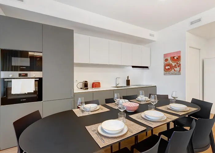 شقة Luxury New - Stazione Garibaldi A 5 Minuti *