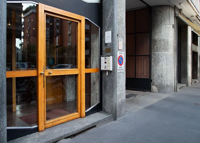 Porta Nuova 4*
