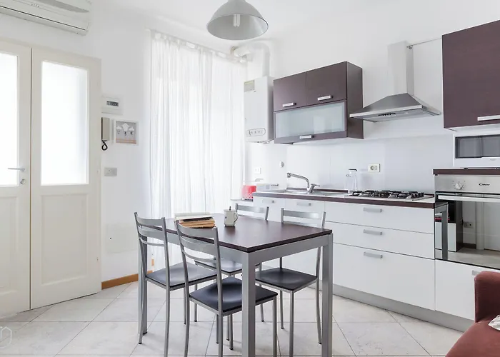 Italianway Easy - Cerano 15 Apartament