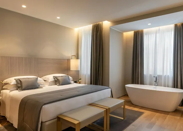 Отель Rosa Grand - Starhotels Collezione Милан