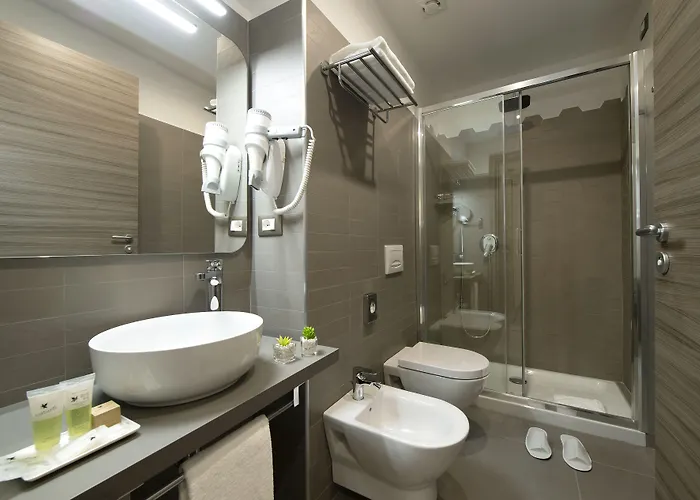 Hotel H21 3*