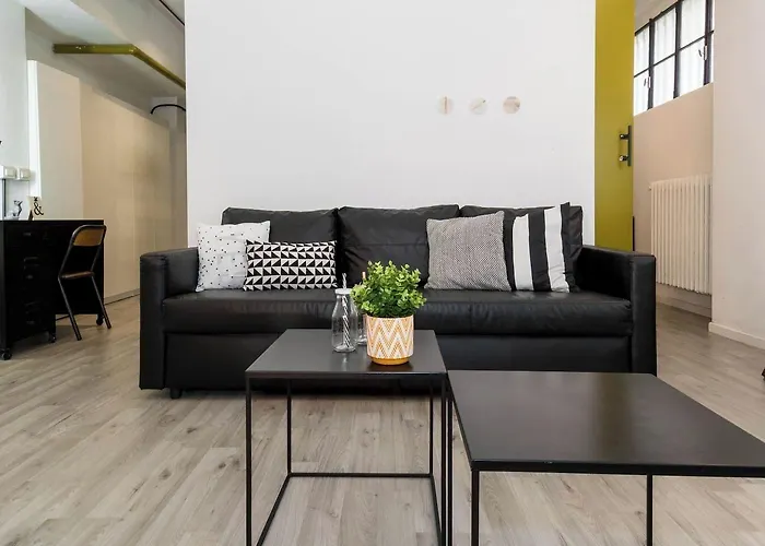 Joivy Exclusive For 4 In Navigli Near Parks Apartmán