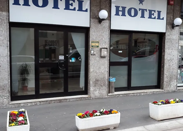 Salus Hotel *