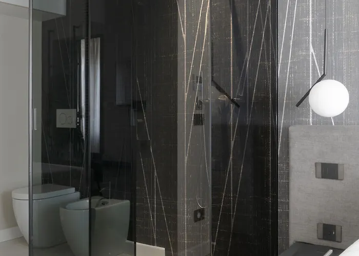 Della Spiga By Brera