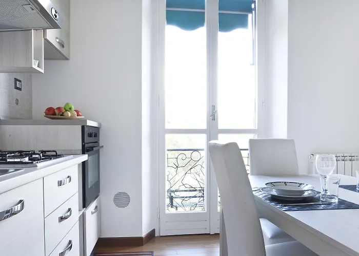 Italianway Easy - Piazza Firenze 4 Daire Milano