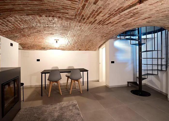 Isola Stylish Loft In *