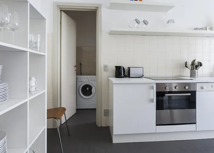 Youhosty - Copernico 47 * Milaan