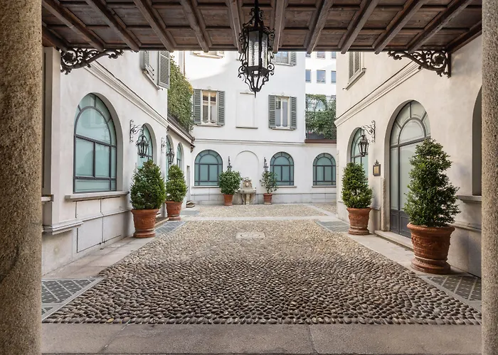 Santa Marta 4* Milan