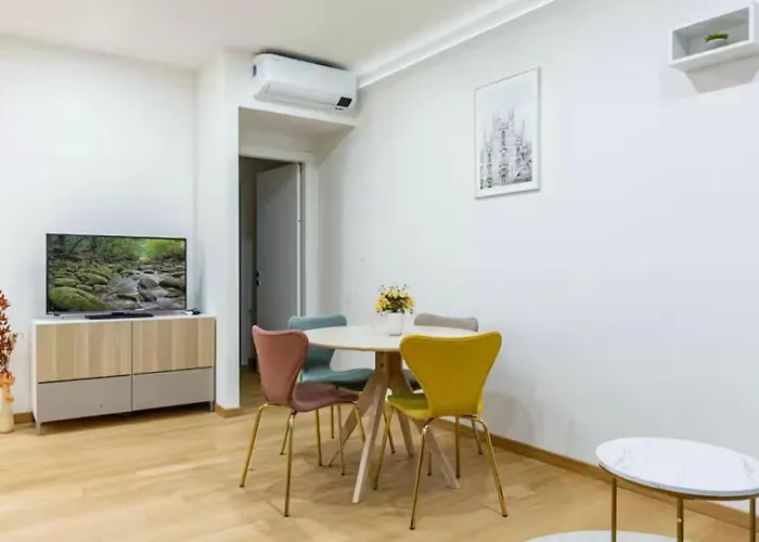 Lägenhet Casati Station Metro M1, M2, M3