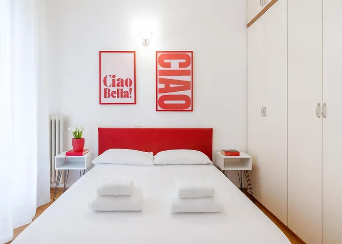 Appartamento The Boutique - Spacious With Balcony - M3 Repubblica 2 Stops To Montenapoleone Duomo , 1 Stop To Station - Center *