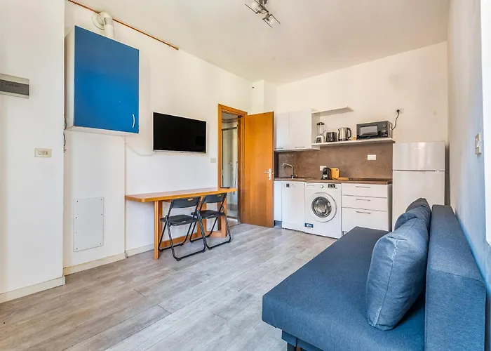 Navigli Via Pavia 4 Pax -wifi Apartamento *