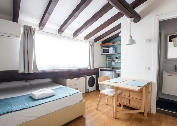 Cozy Near Appartement