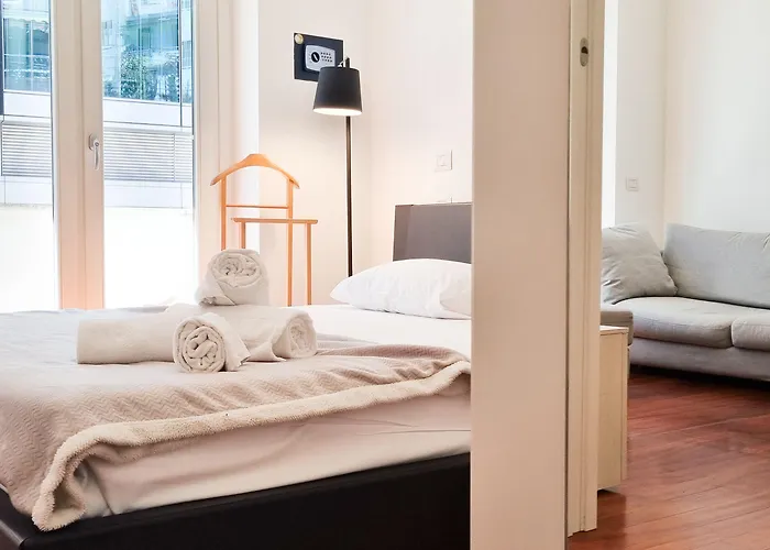 아파트 Joivy Superb Flat, 2 Balconies & Skyscrapers View *