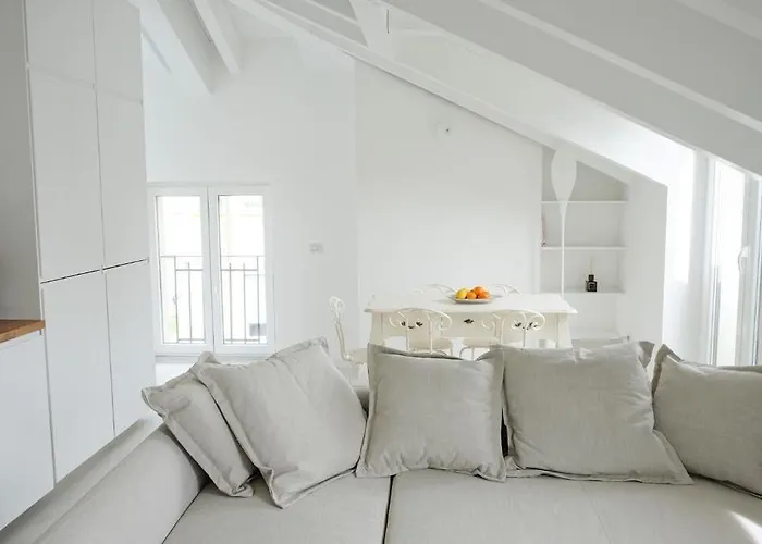 La Maison Life *