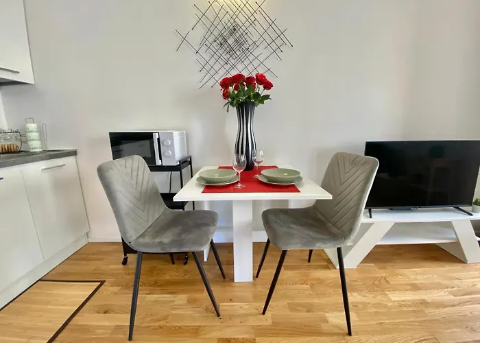 Appartement Albani Life, Stile & Comfort In Soluzione Silenziosa E Indipendente, Comoda Per Stadio San Siro, Rho Fiera E Life