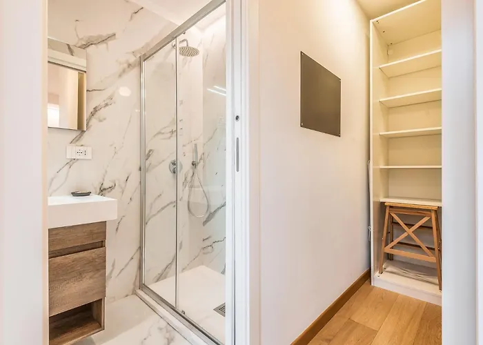 Luxury Via Montenevoso 4 Pax Wi-fi Milan