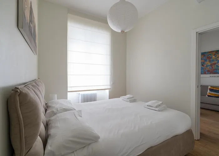 Apartment Giambellino Milan
