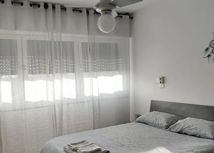 Nemi Relax B&B Bilocale Tra Linate Gli Ospedali Monzino E Maugeri E L'Unipol Dome Arena Milano * Milano
