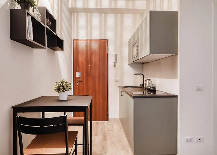 Appartement Hostmate - - Pallanza Milan